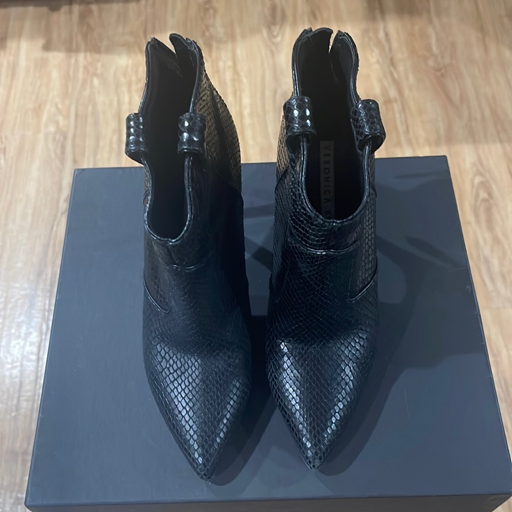 Veronica Beard Leather Animal Print Boots Size 38